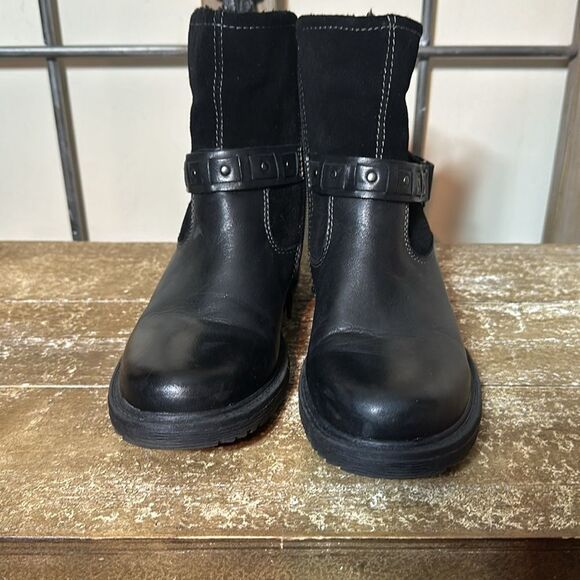 Leather and suede boots size 6 1/2 women’s - Picture 2 of 7